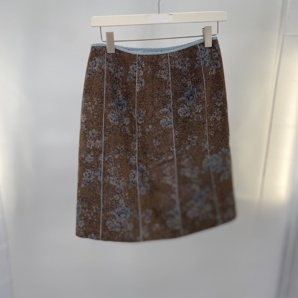 Ann Taylor Skirt Size 2 - Picture 2 of 5